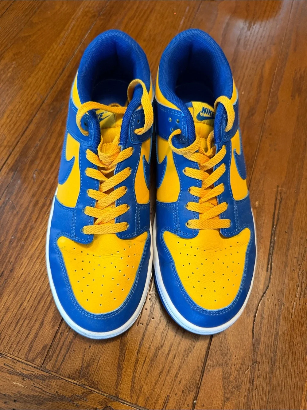 Nike bold two